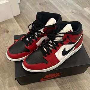 Nike Air Jordan 1 size 12 “Chicago” black toe